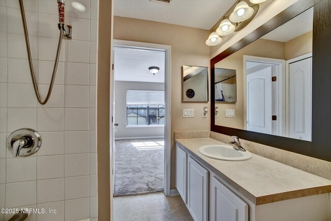 Building Photo - 480 Cabernet Pl