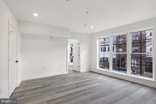 Building Photo - 1116 S 7th St