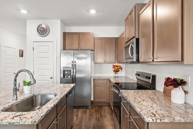Building Photo - 5899 Tyndall Pl