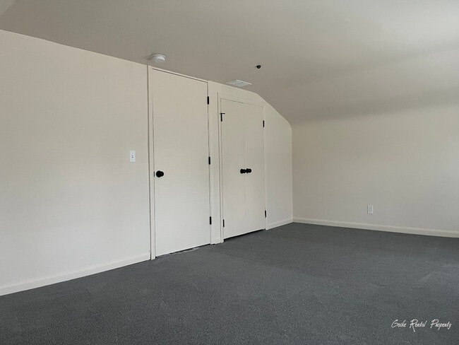 Building Photo - 14140 26 Mile Rd