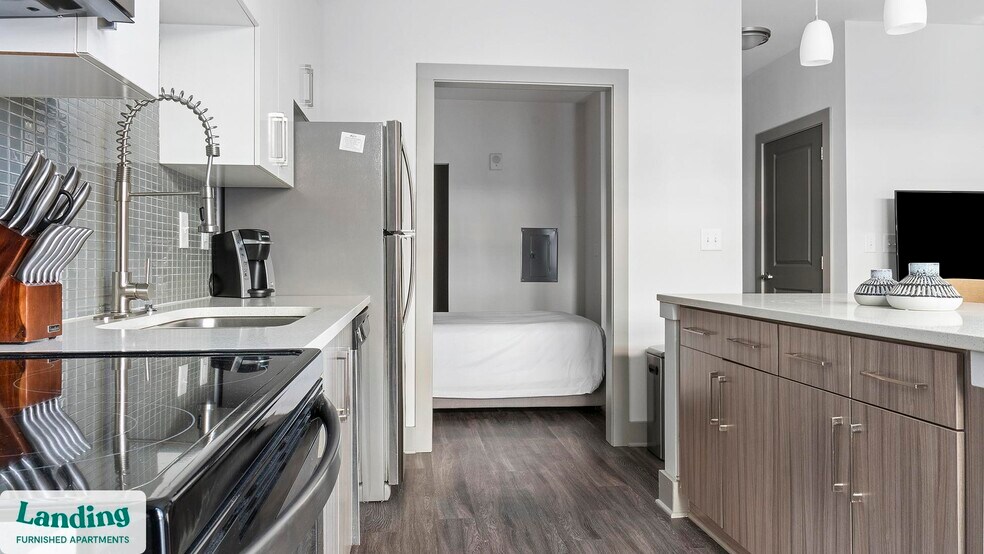 Building Photo - 930 Howell Mill Rd NW