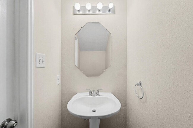 Building Photo - 12039 Becca Crossing Way