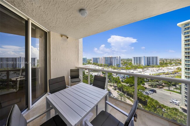 Building Photo - 3200 N Ocean Blvd