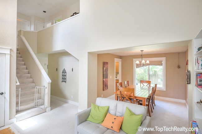 Building Photo - Lovely 4 Bedroom | 2.5 Bathroom Single Family Home | Corner Lot | Kaiser Woods Community