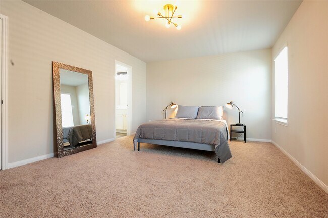 Building Photo - 24930 Adami Veduta Ct