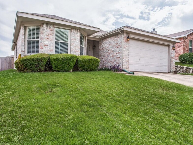 Building Photo - 1618 Duet Dr