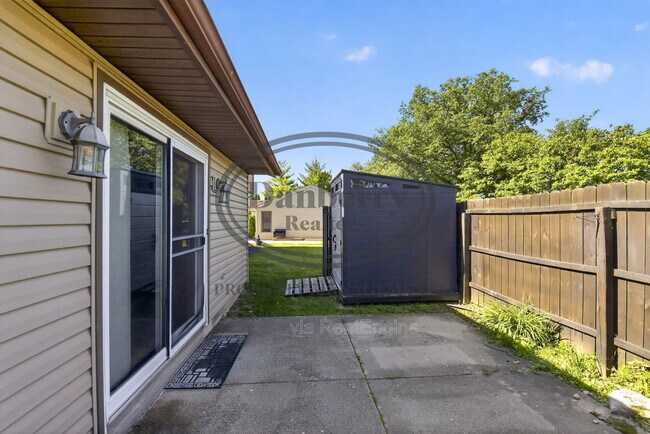 Building Photo - 3018 Gleneagle Dr