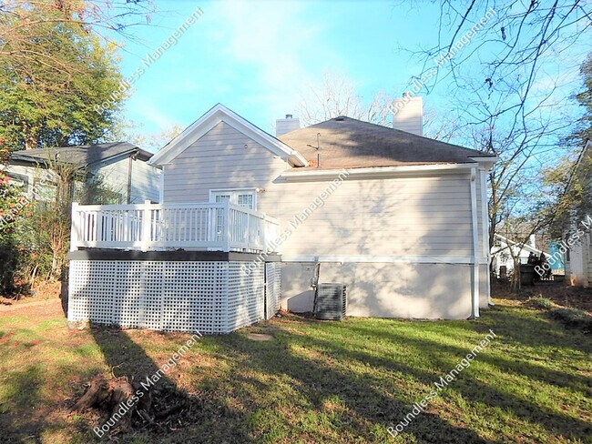 Building Photo - 1429 Beatie Ave SW