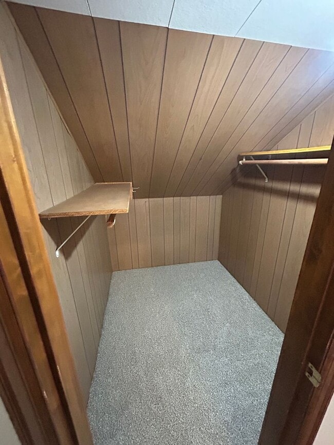 Building Photo - 4 Bedroom, 2 Bathroom House in Lynden with Fenced Yard