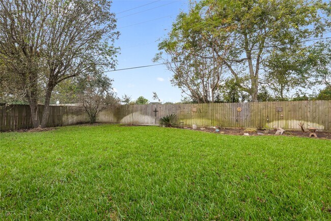Building Photo - 105 Sweetgum Dr