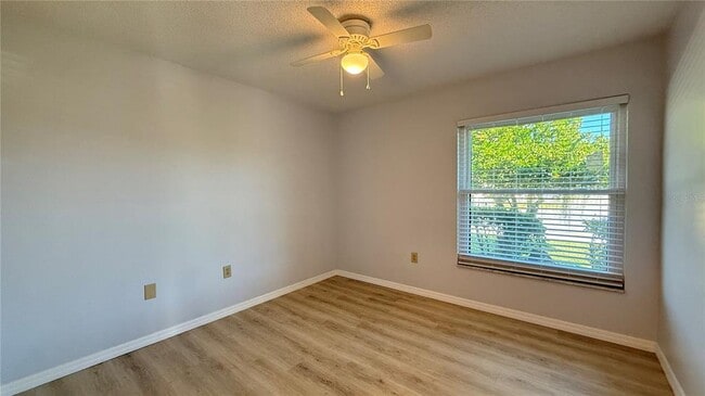 Building Photo - 555 Hunter Cir