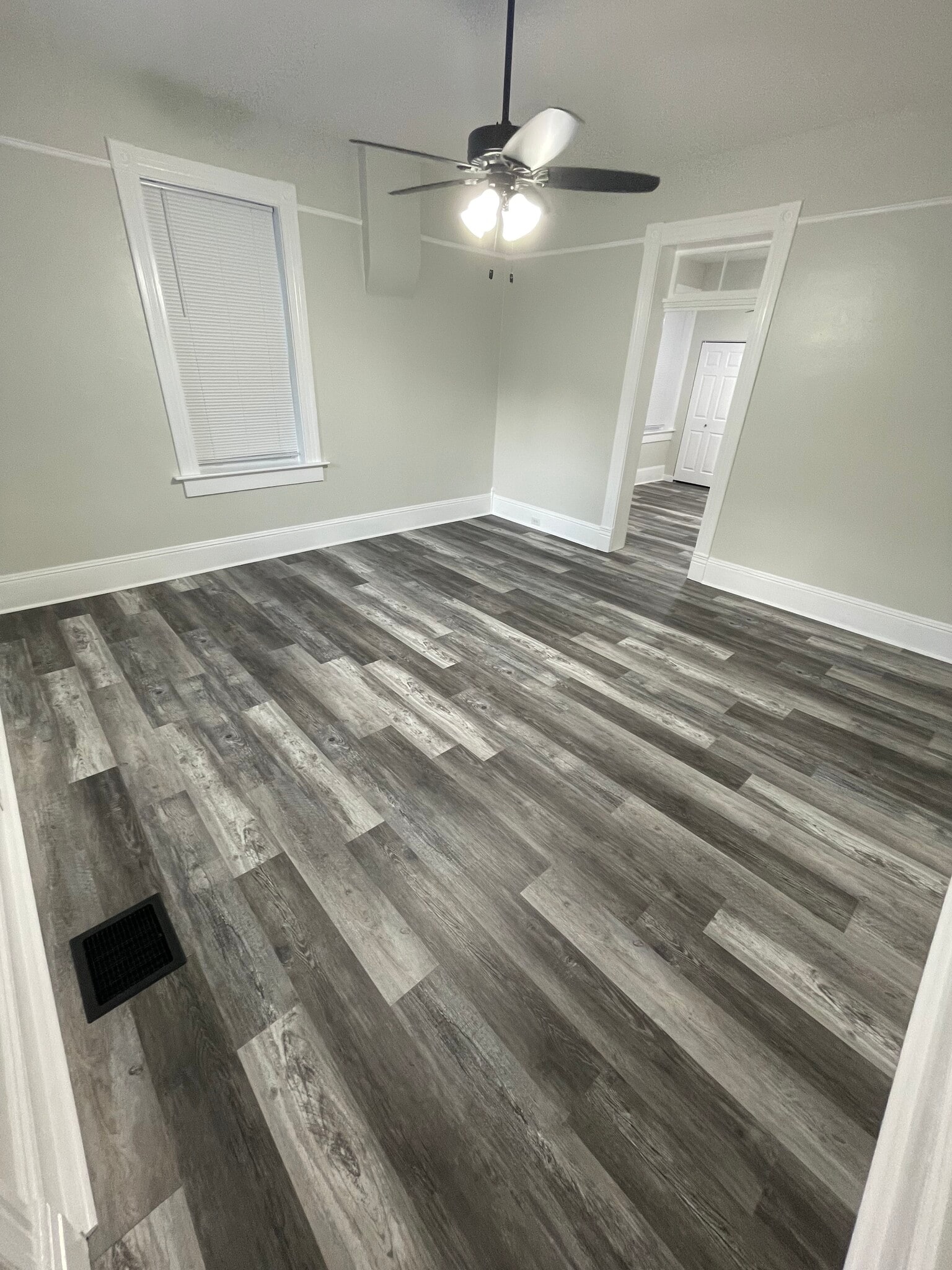 Front Room - 1418 N 3rd St