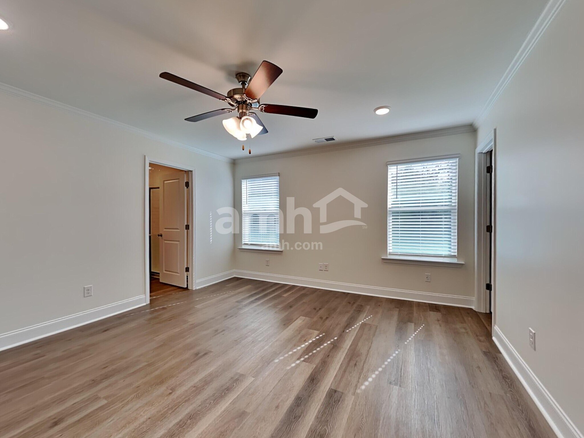 Building Photo - 1627 Lamplighter Ln