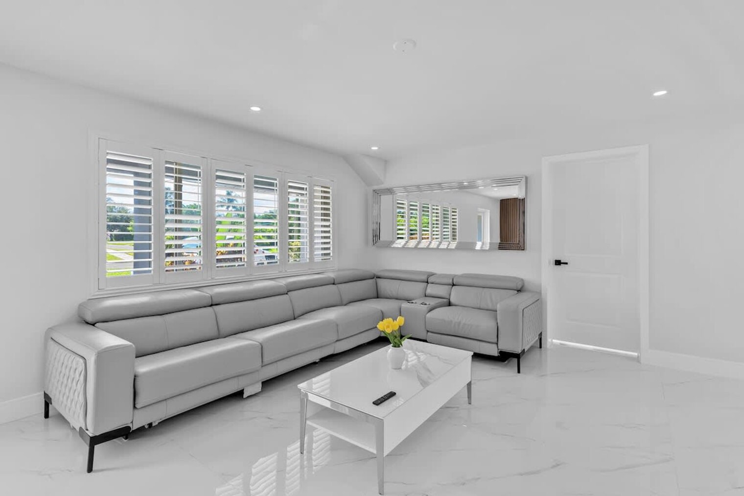 Building Photo - 871 NW 23rd Terrace