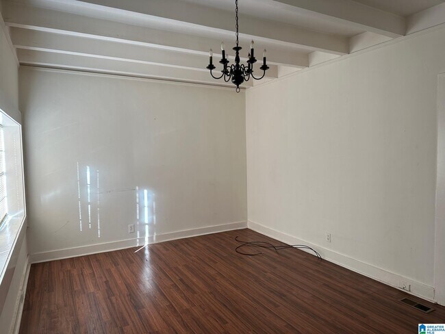 Building Photo - 4a S Church Ave