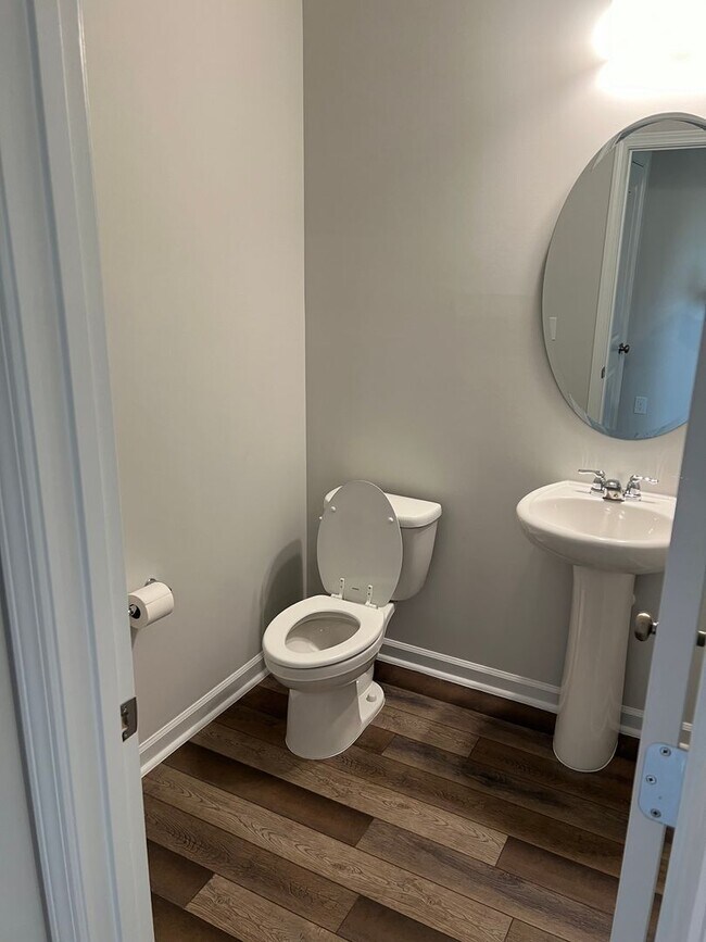 Building Photo - 3bd/3.5 ba Townhome for rent @ Rosedale in Wake Forest