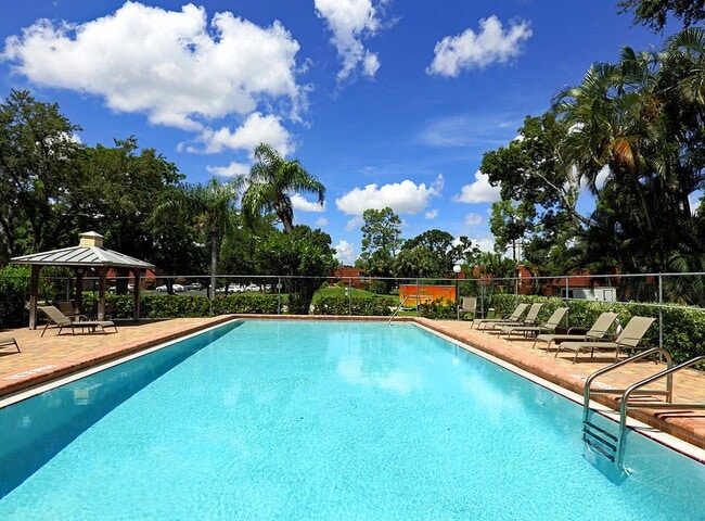 Building Photo - Parkwoods 12353-1