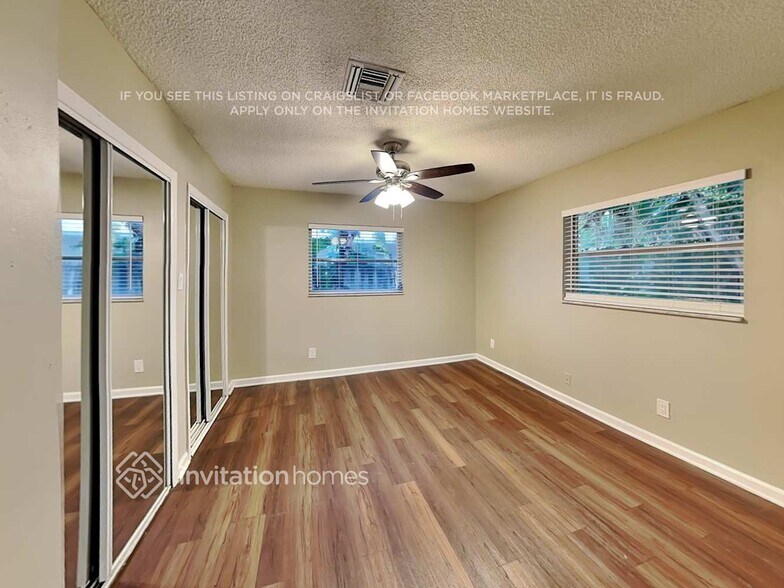 Building Photo - 6713 Riparian Rd