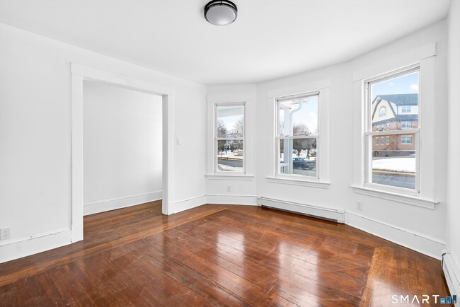 Building Photo - 168 Black Rock Ave