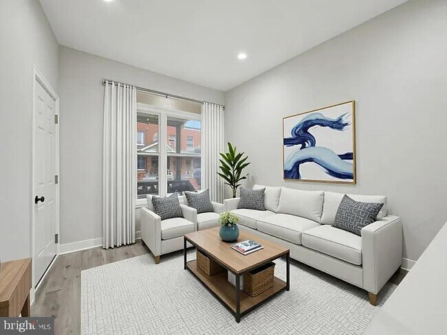 Building Photo - 1236 W Airdrie St