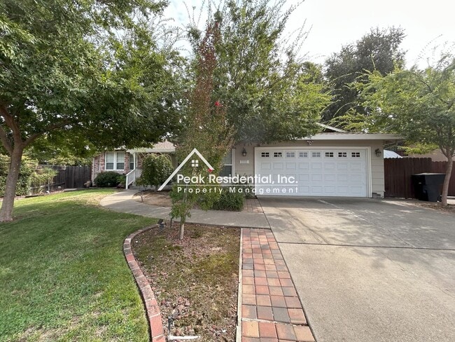 Building Photo - Spacious East Roseville 3bd/2ba with Bonus...