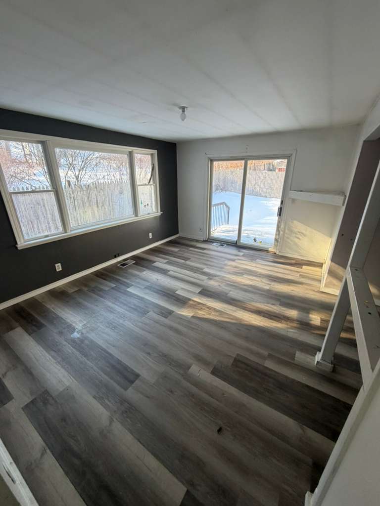 Building Photo - 23 Laurel Trail