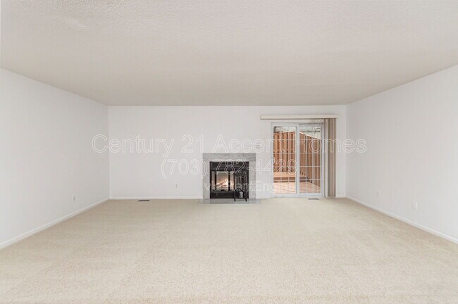 Building Photo - 29 S Floyd St