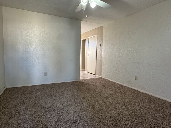 Building Photo - 4304 NW Pollard Ave