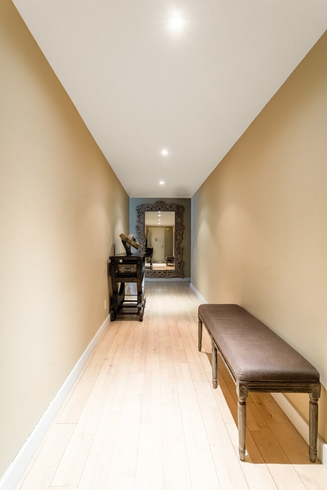 Building Photo - 322 W 57th St