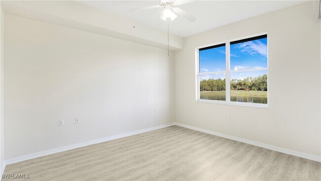 Building Photo - 8600 Cedar Hammock Cir