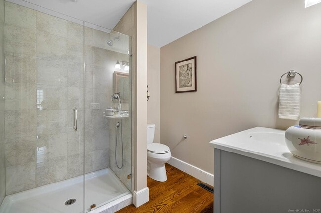 Building Photo - 138 School House Rd