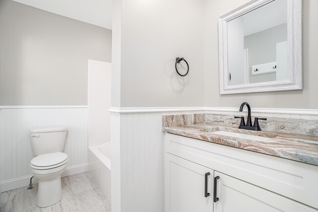 Building Photo - 29 Milton St