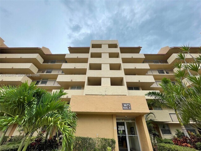 Building Photo - 3671 Environ Blvd