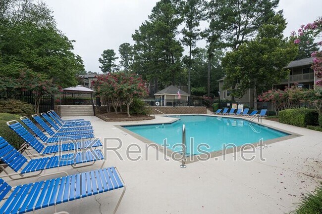Building Photo - 200 River Mill Cir