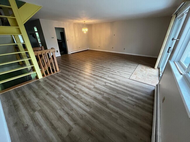 Great Room - N14 Stonehedge Dr