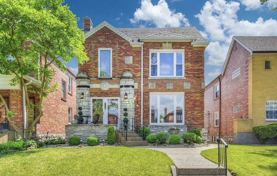 Building Photo - 6216 Loran Ave