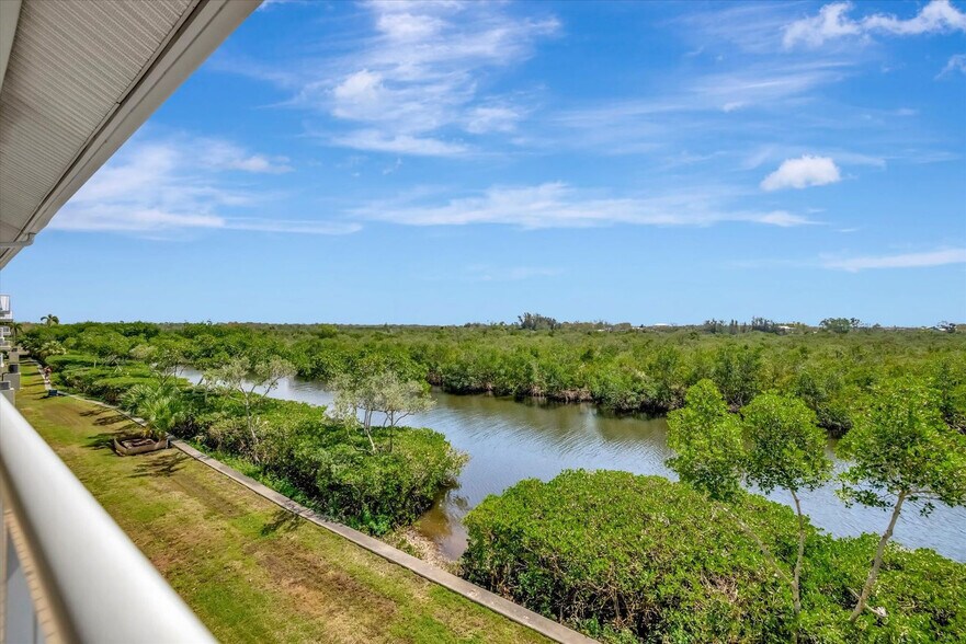 Building Photo - 3252 Mangrove Point Dr