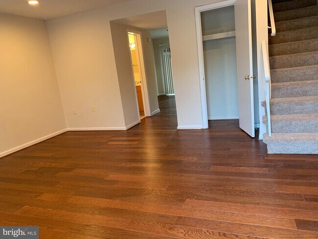 Building Photo - 14735 Endsley Turn
