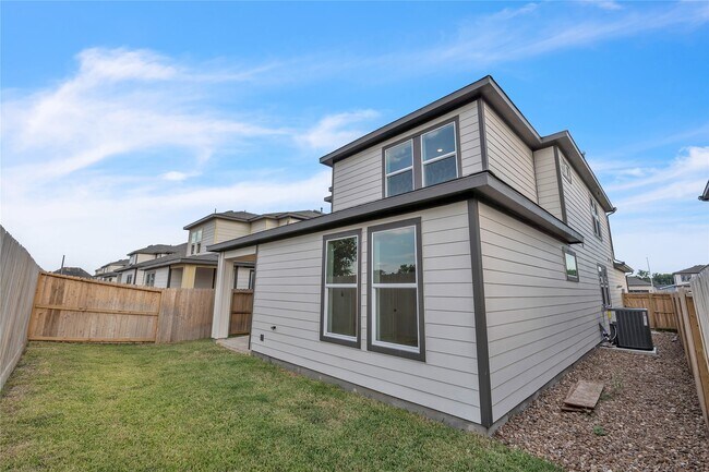 Building Photo - 4320 Avron Dr