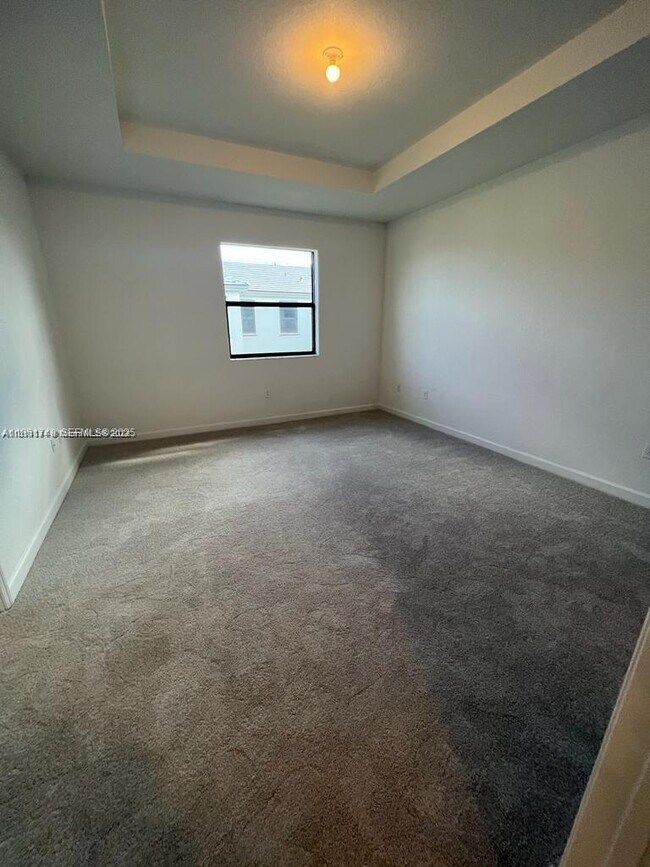 Building Photo - 28511 SW 134th Ct