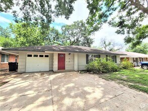 Building Photo - 4514 Libbey Dr