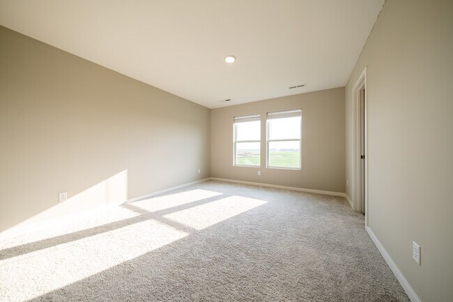 Building Photo - 15083 Athgoe Dr
