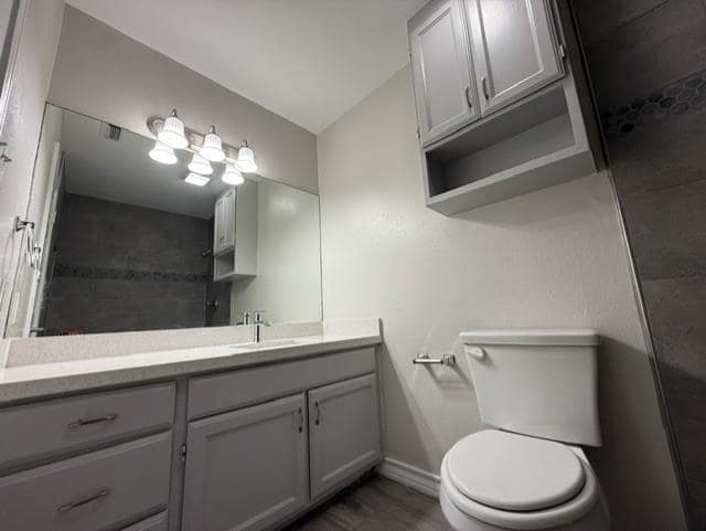Building Photo - 1208 N Oakmont Loop