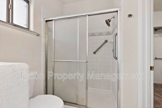 Building Photo - 10139 Arroyo Crest Dr NW