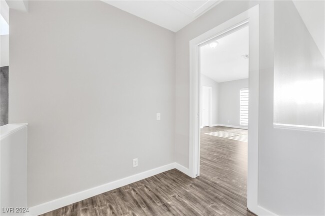 Building Photo - 129 S 11th St