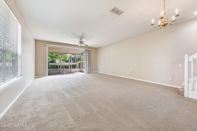 Building Photo - 7990 Baymeadows Cir E