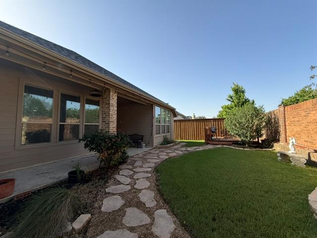 Building Photo - 909 Mangrove Dr