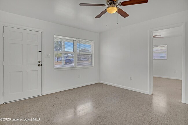 Building Photo - 4430 Barnsdale Dr