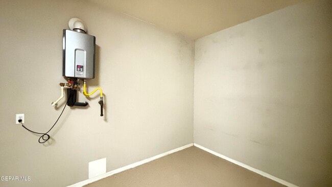 Building Photo - 2148 Honour Point Pl