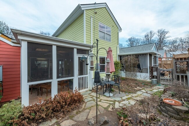 Building Photo - West Asheville Rental! Co-housing Development